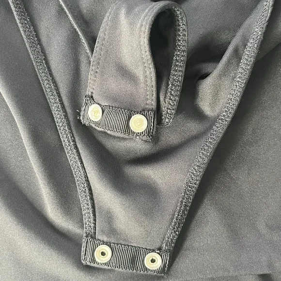 House of Harlow Fitted Square neck body suit shirt sleeves black size large - Picture 15 of 15